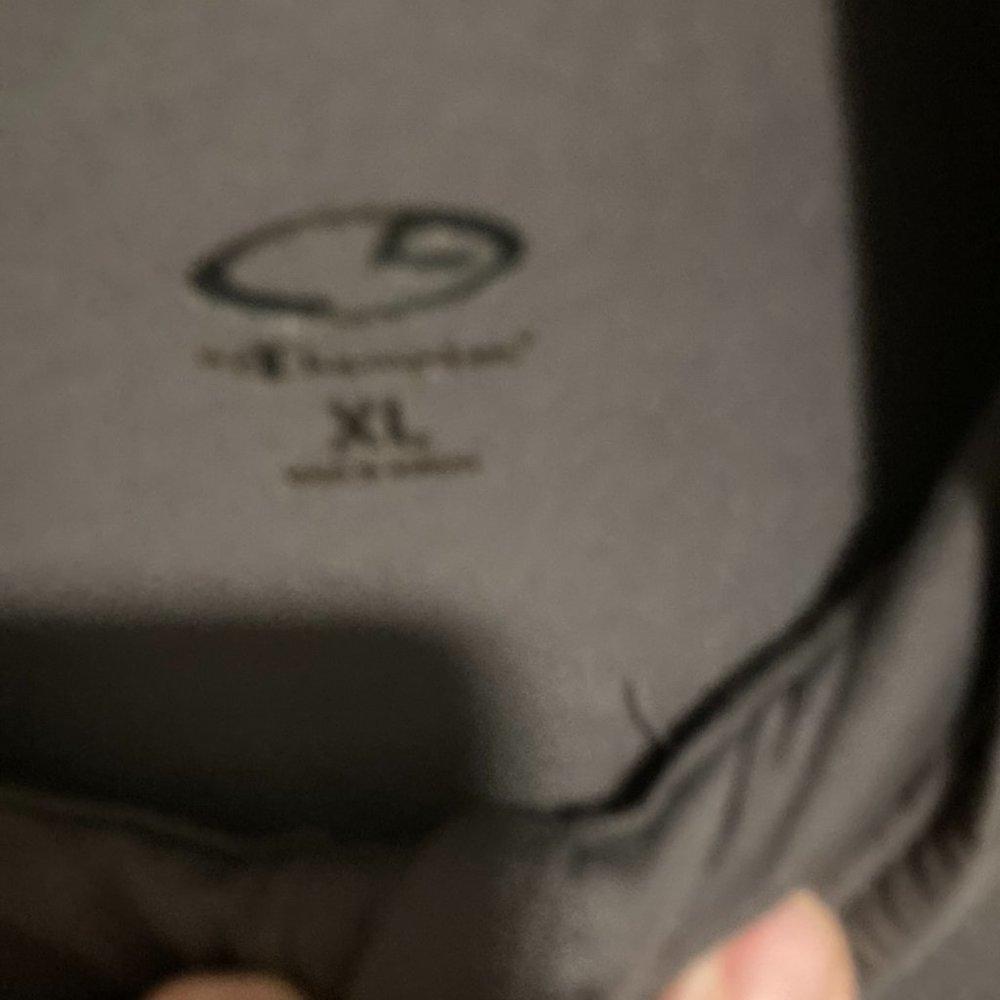 Champion PullOver - Picture 3 of 6